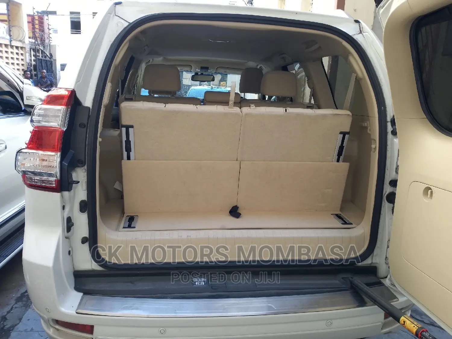 Toyota Land Cruiser Prado 2016 White