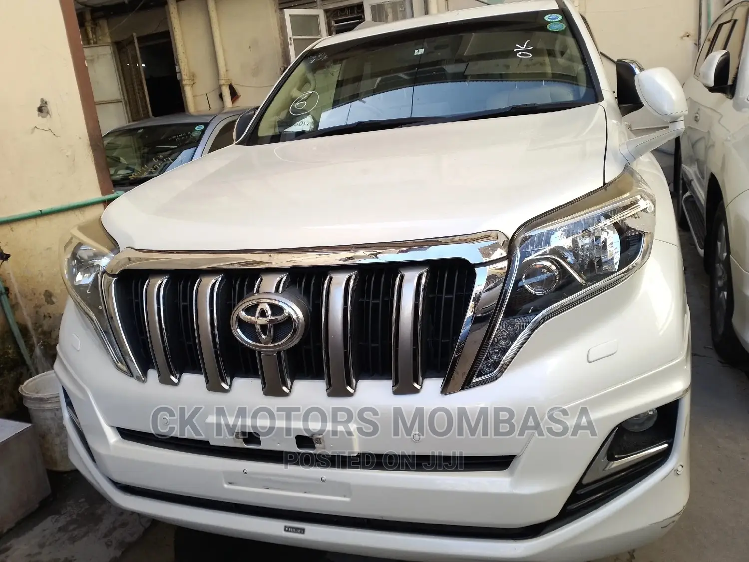 Toyota Land Cruiser Prado 2016 White
