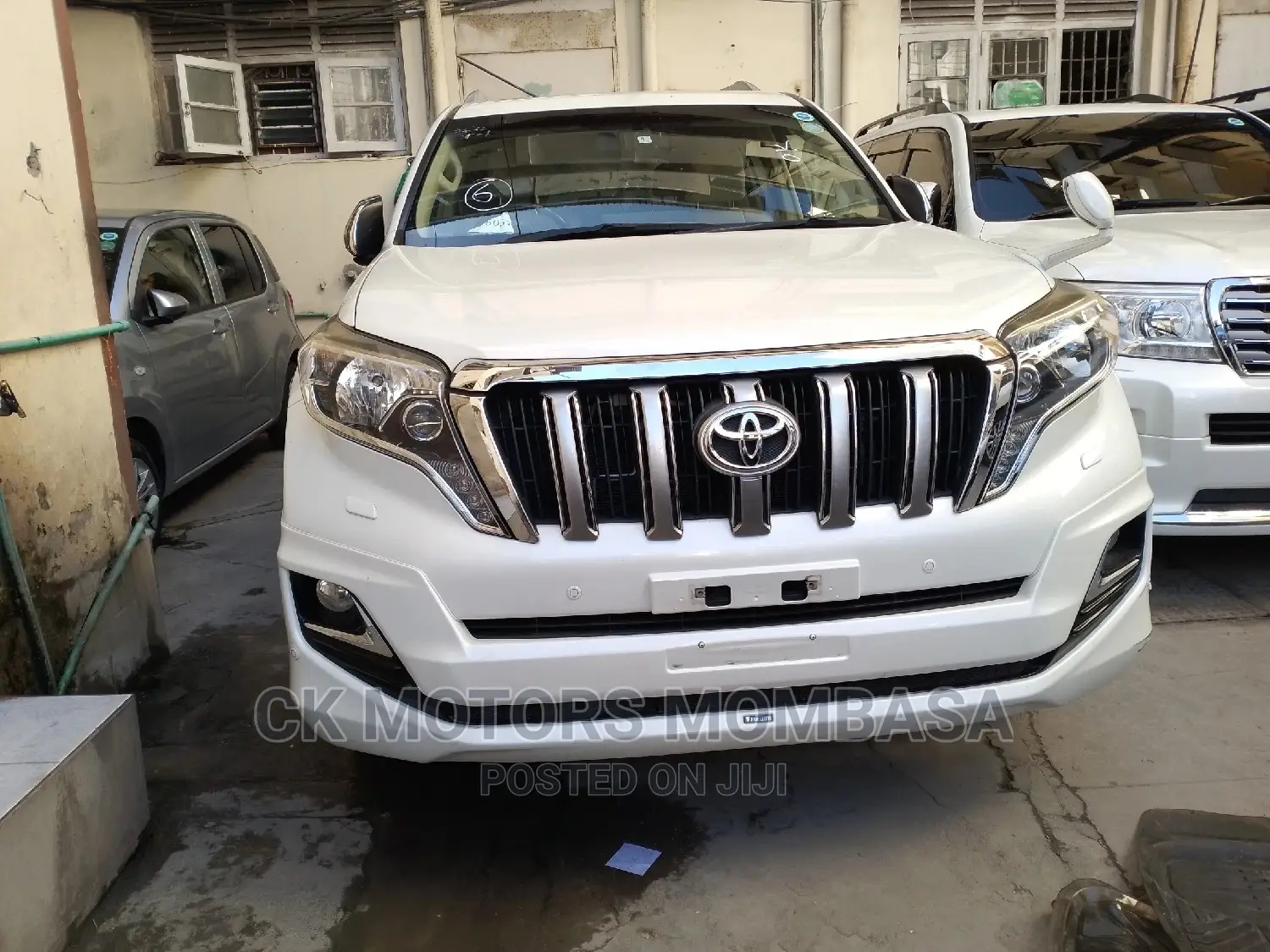 Toyota Land Cruiser Prado 2016 White