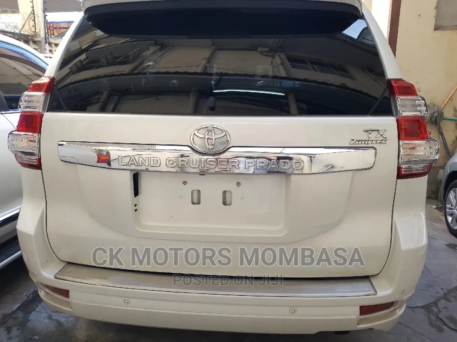 Toyota Land Cruiser Prado 2016 White
