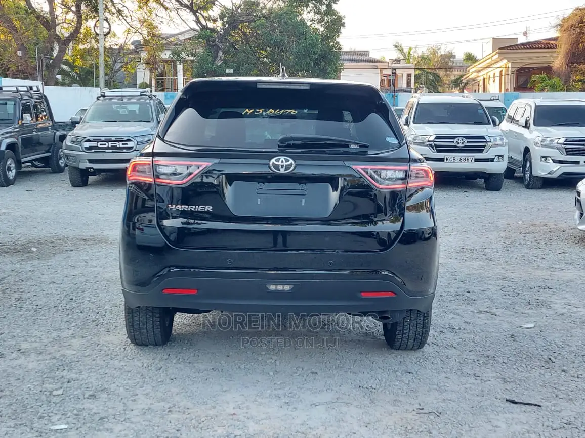 Toyota Harrier 2017 Matt Black