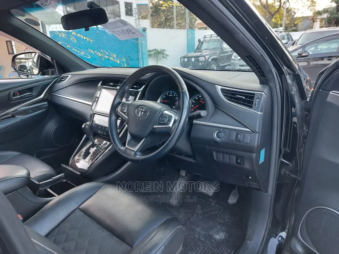 Toyota Harrier 2017 Matt Black