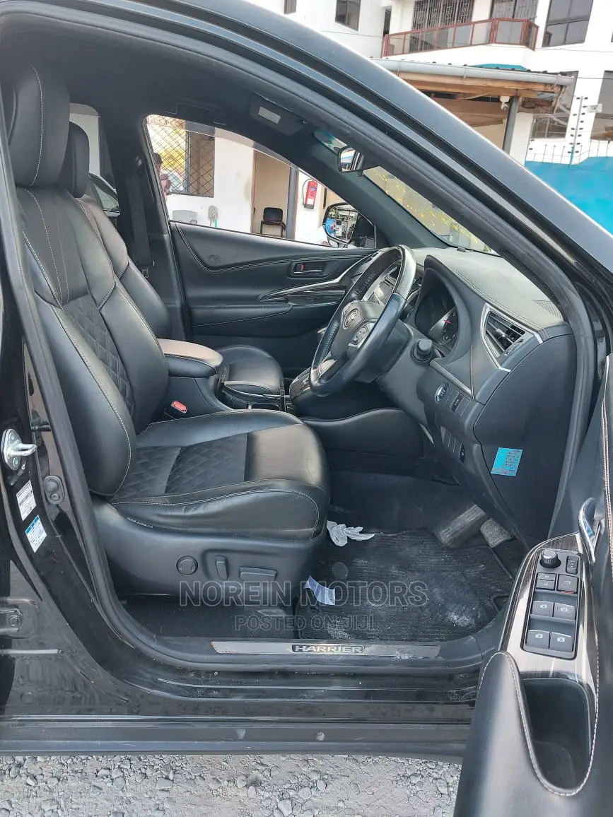 Toyota Harrier 2017 Matt Black