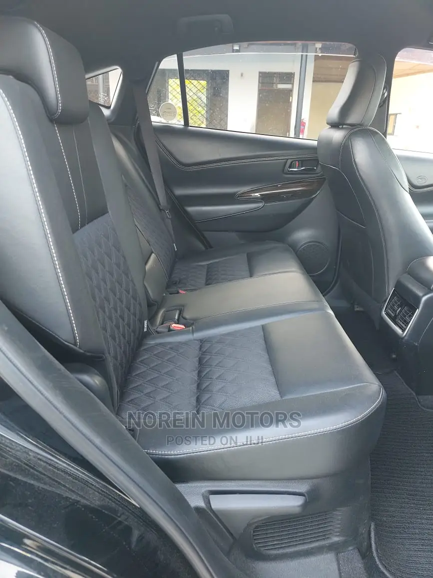Toyota Harrier 2017 Matt Black