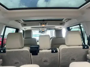 Land Rover Discovery 2016 Pearl