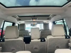 Land Rover Discovery 2016 Pearl