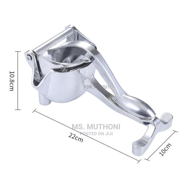 Heavy Metallic Manual Juicer Big Size - thumbnail 2