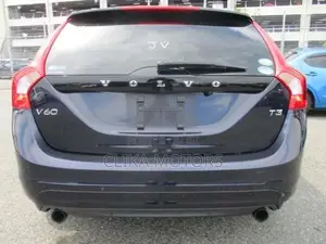 Volvo V60 2016 Black