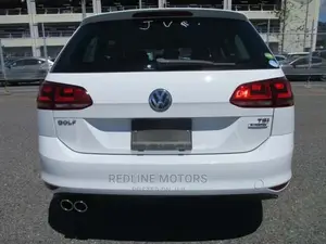 Volkswagen Golf Variant 2016 Pearl