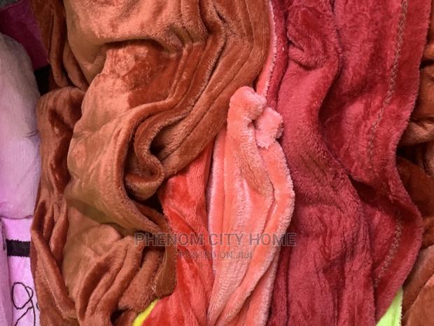 Velvet Throwblankets - thumbnail 2