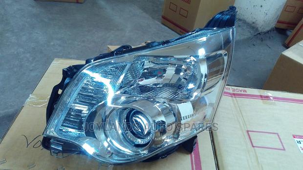 Headlamp Noah 2012 Xenon - main view