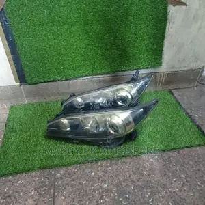 Toyota Wish 2012 Headlight XENON