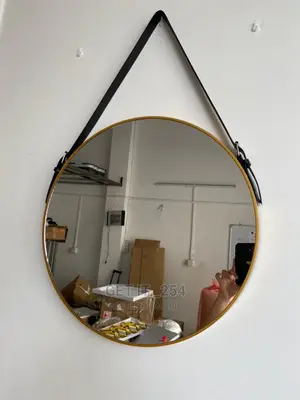Nordic Wall Mirror
Size 50cm