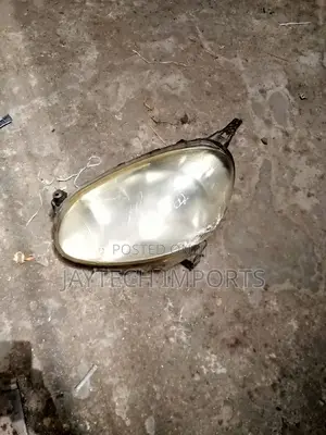 Nissan March Headlamp