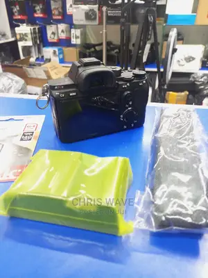 Sony A7riii With 42 Megapixel and 128GB Card