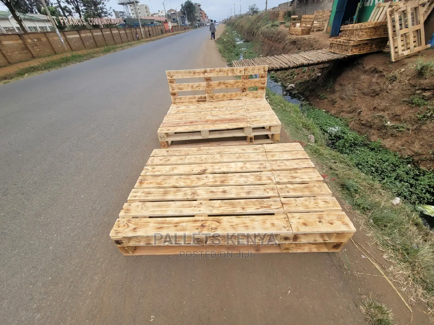 Pallet Bed 5 by 6 Bed With Headboard