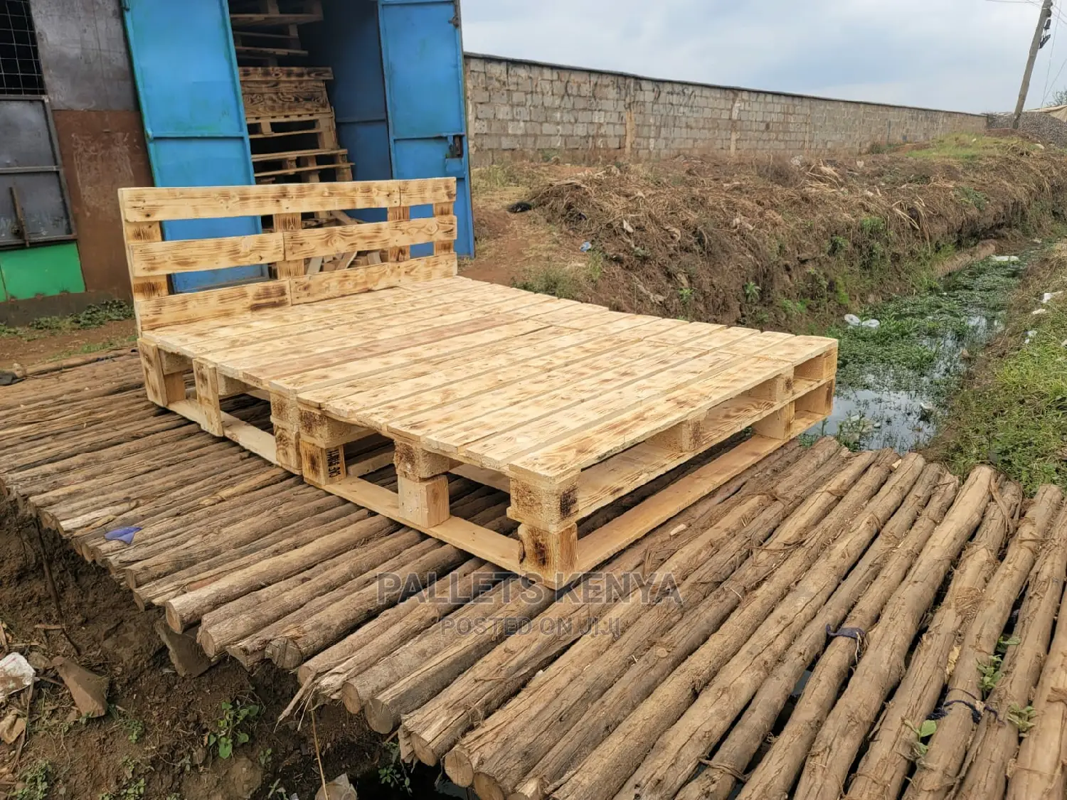 Pallet Bed 5 by 6 Bed With Headboard