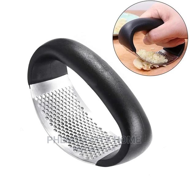Ring Garlic Crusher Press