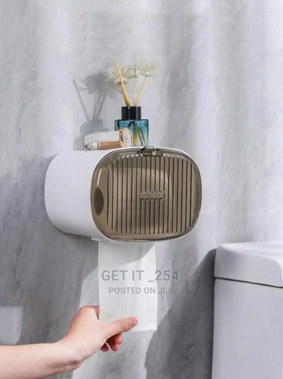 Light Luxurious Wall Hanging Tissue Box