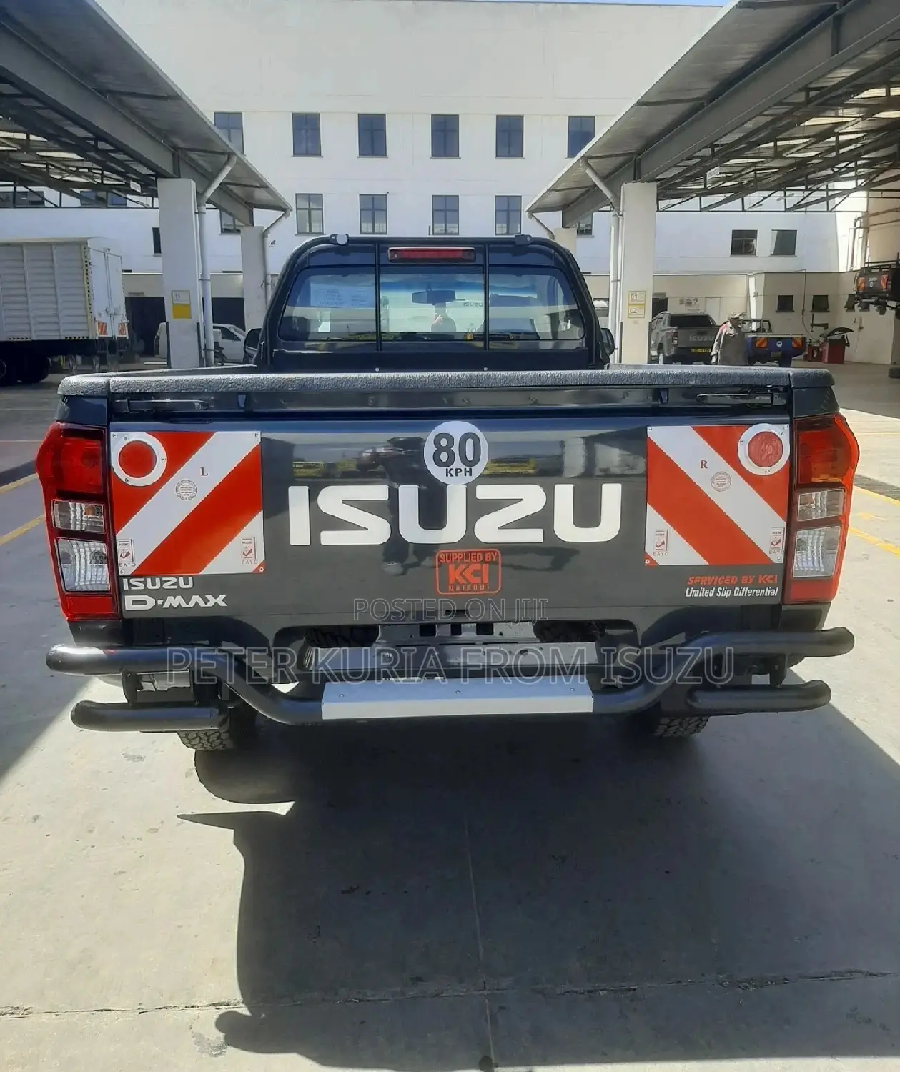 New Isuzu D-MAX 2023 Gray