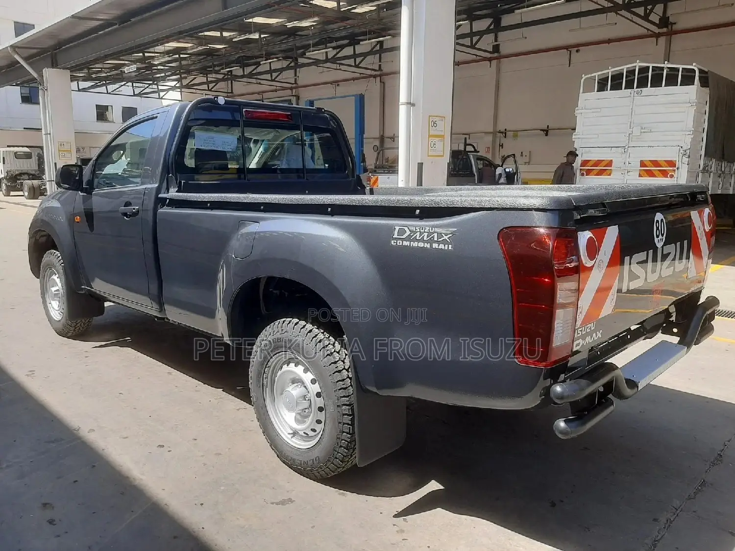 New Isuzu D-MAX 2023 Gray