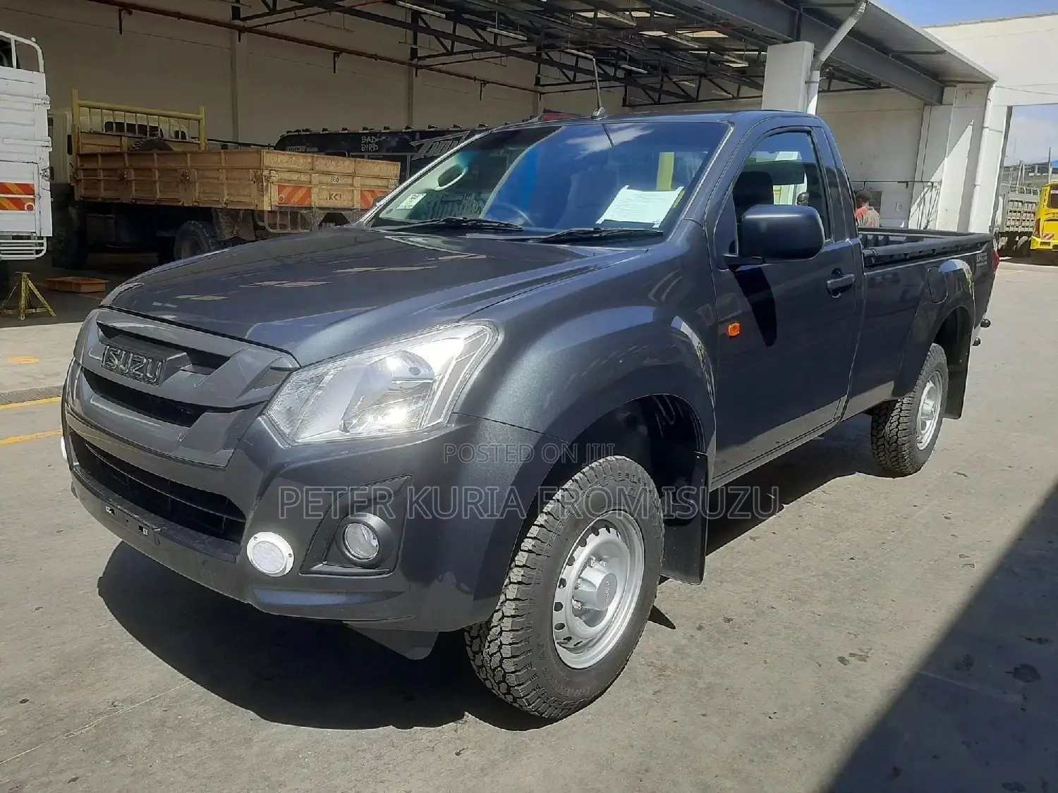 New Isuzu D-MAX 2023 Gray