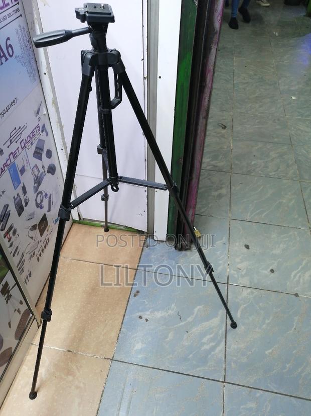 Camera and Phone Stand - main view