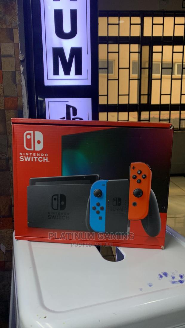 Nintendo Switch - main view