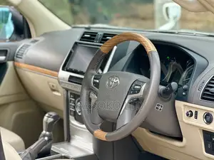 Toyota Land Cruiser Prado 2.8 2018 Pearl