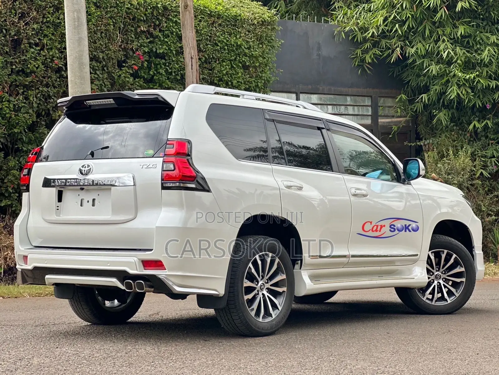 Toyota Land Cruiser Prado 2.8 2018 Pearl