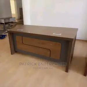 Executive Imported Office Desk 1.6 MTRS