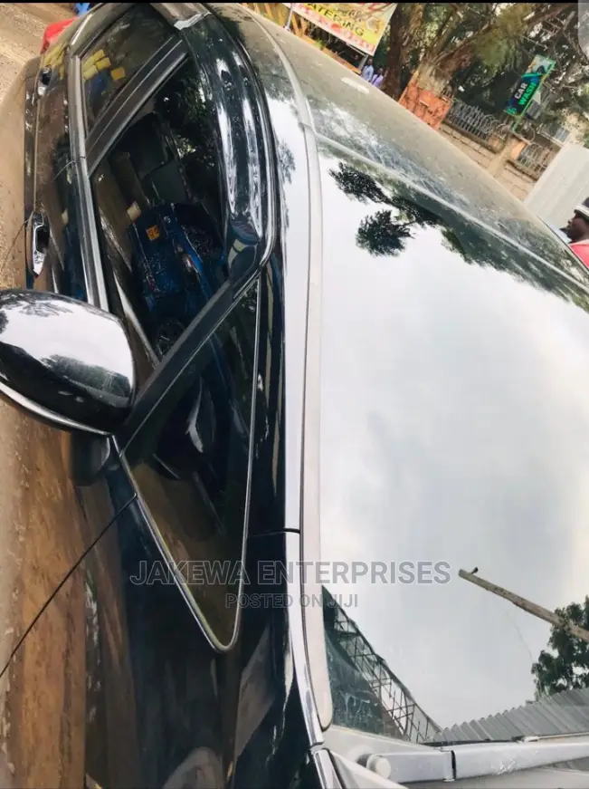 Professional Llumar / 3M Tint Film With a 5 Year Warrant