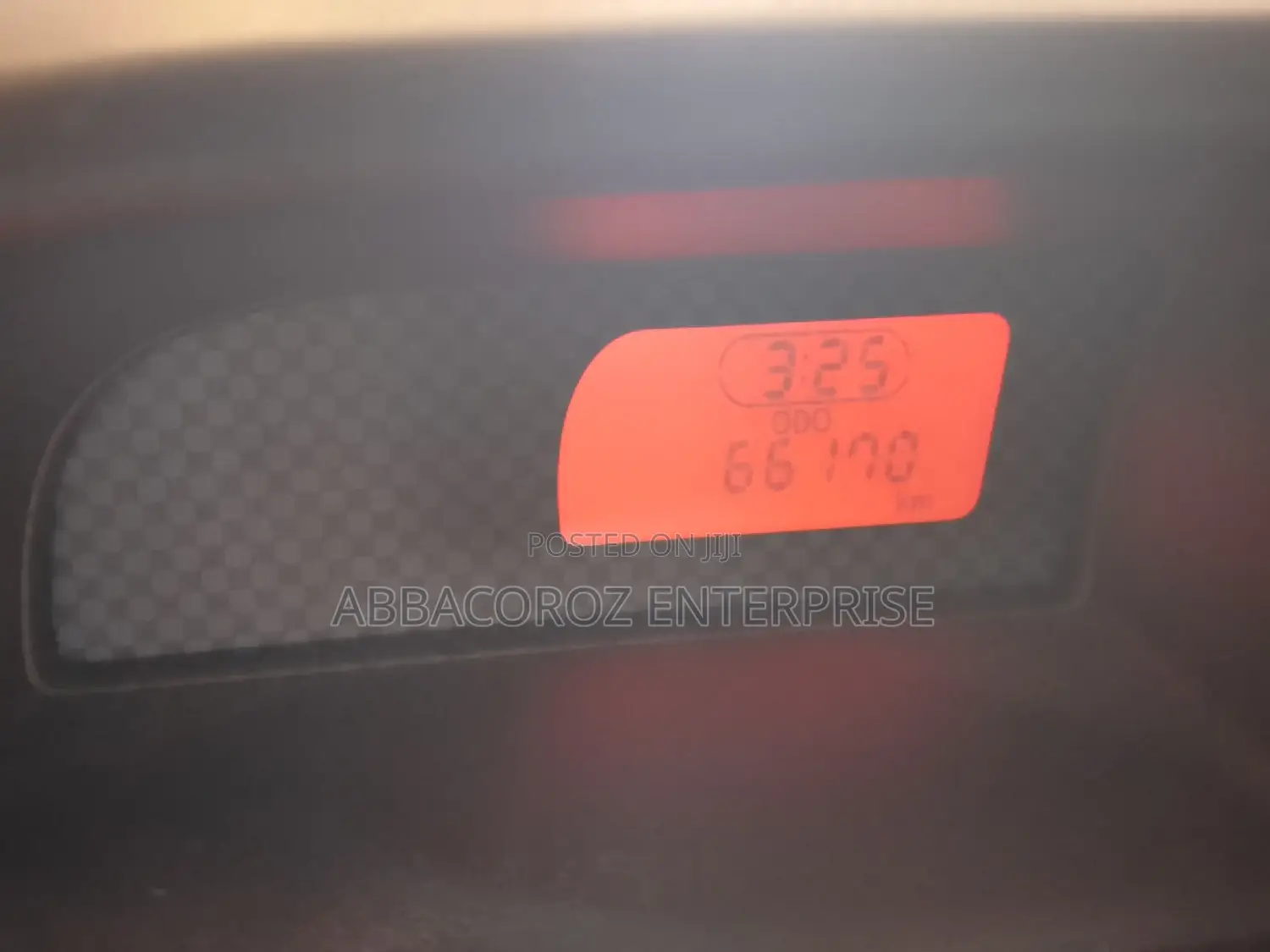 Toyota Porte 2016 Pink