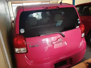 Toyota Porte 2016 Pink
