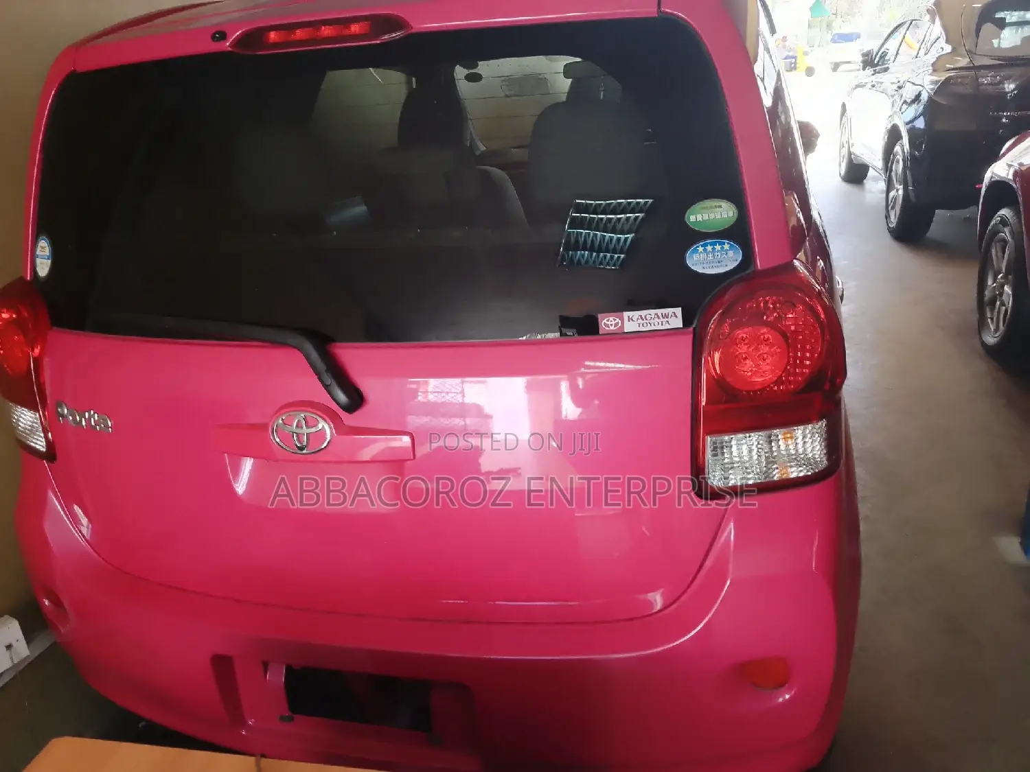 Toyota Porte 2016 Pink