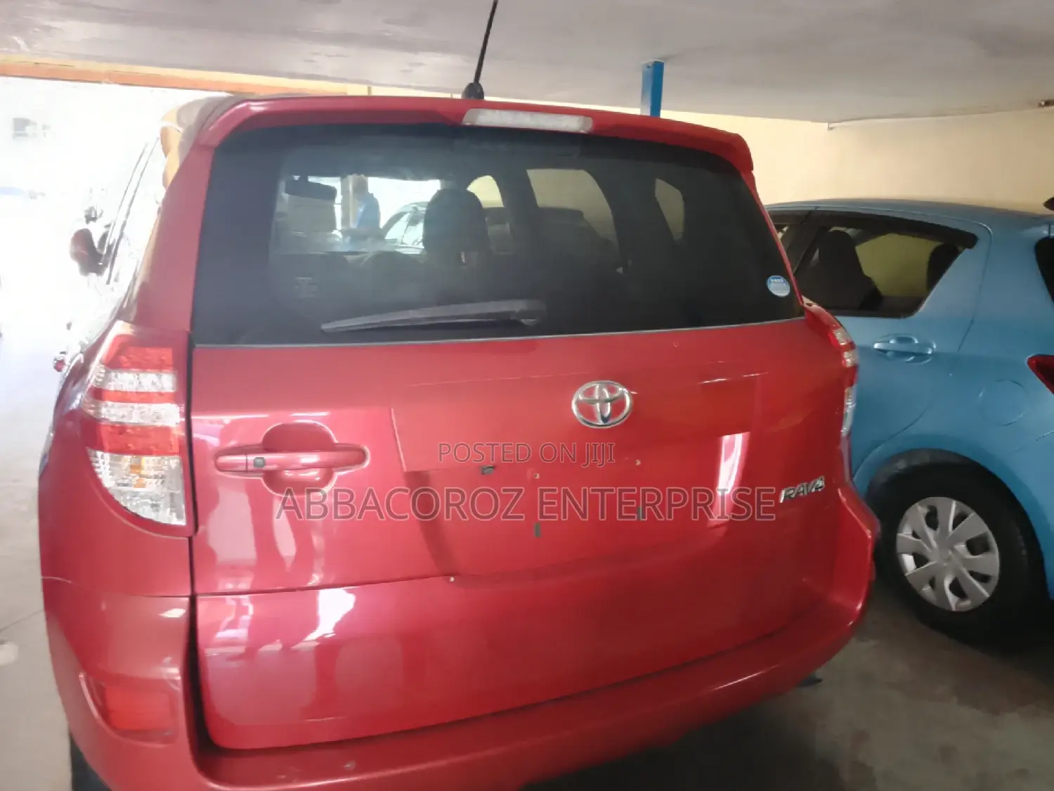 Toyota RAV4 2016 Red