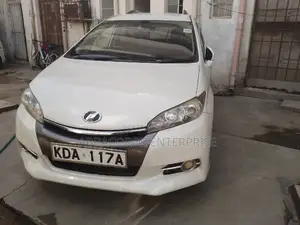 Toyota Wish 2012 White