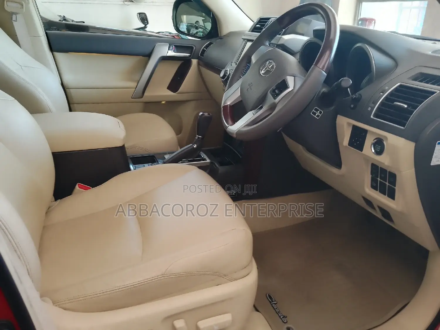 Toyota Land Cruiser Prado 2017 Red