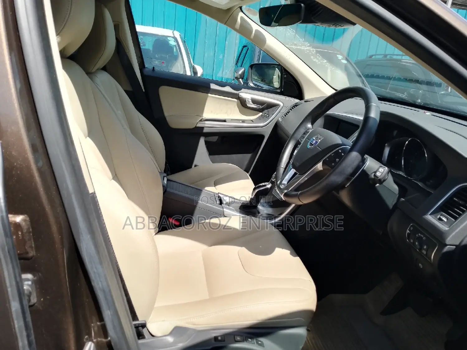 Volvo XC60 2016 Brown
