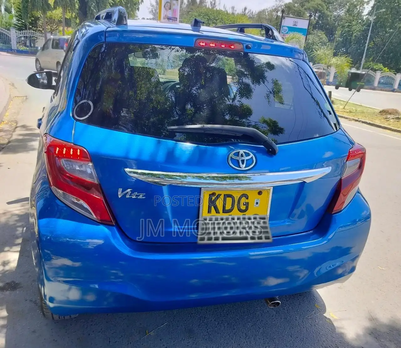 Toyota Vitz 2015 Blue