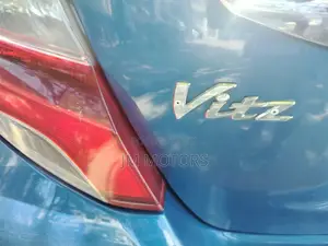 Toyota Vitz 2015 Blue