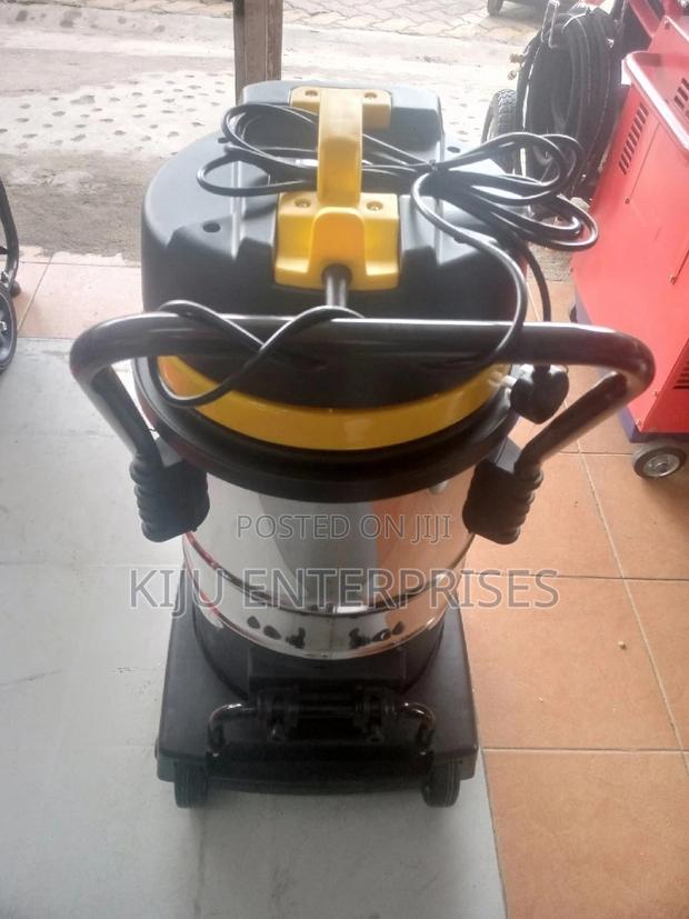 Vacuum Cleaner - thumbnail 3