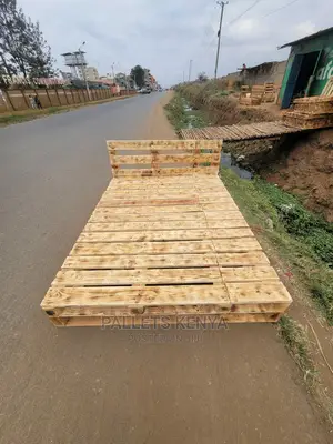 Pallet Bed- 5*6 Detachable Bed- (DPC)