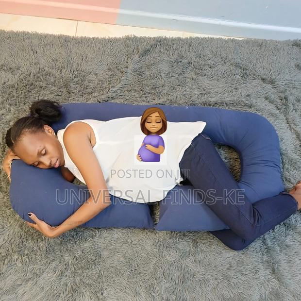 C Shaped Full Body Pregnancy Pillow - main view