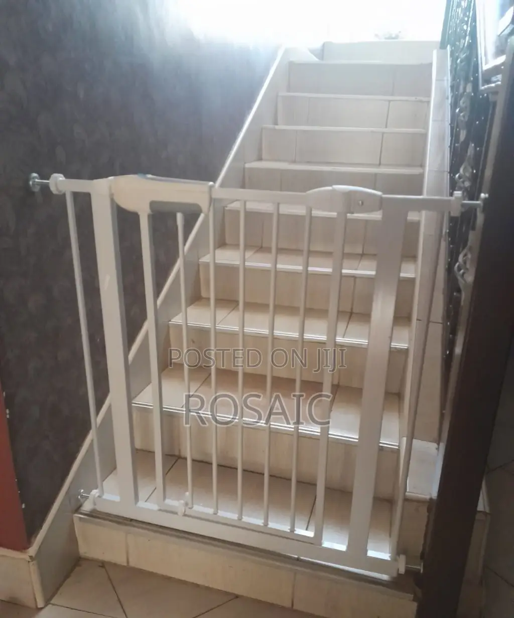 Safety Gate* Safety Gate