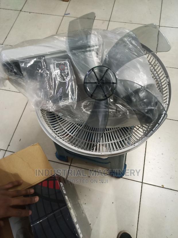 Wall Fan With Remote - main view