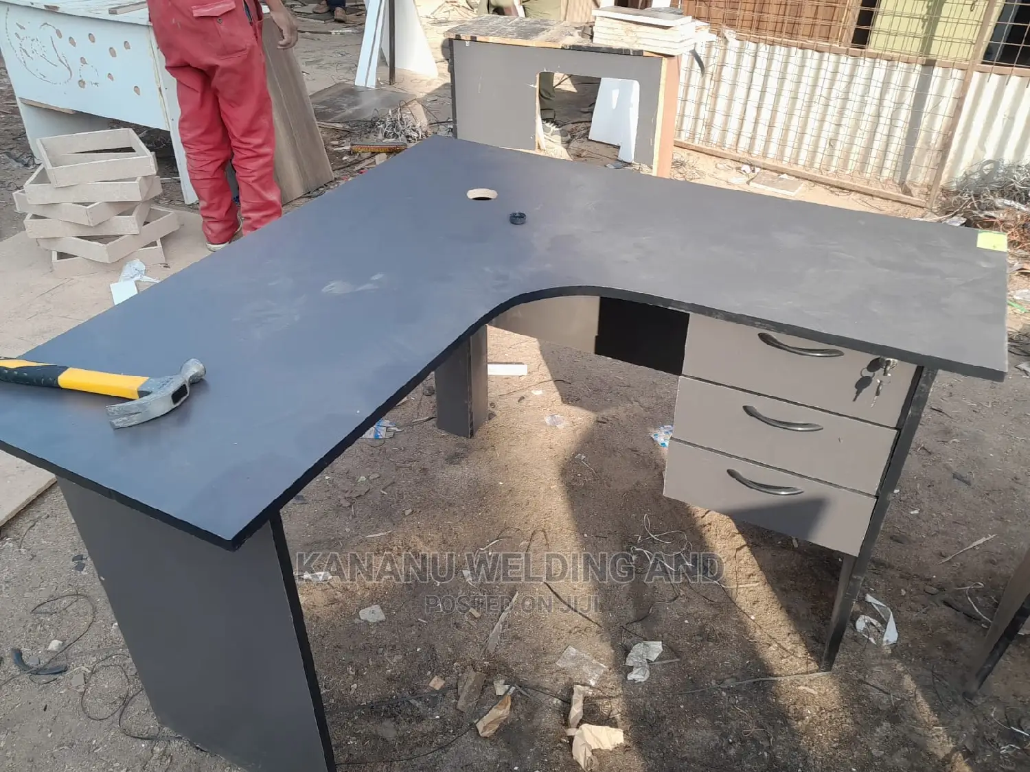 Office Desk