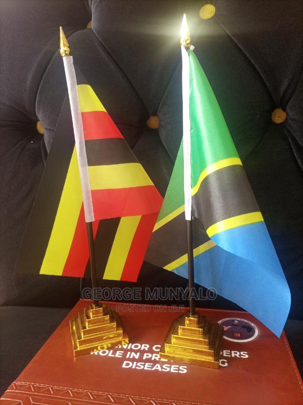 Table Flags - thumbnail 3