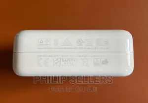 Genuine Apple 61W USB-C Macbook Power Adapter Charger and 2m