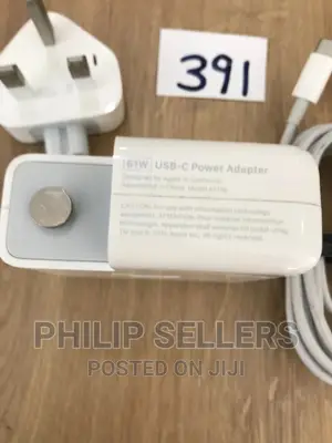 Apple 61W USB-C Macbook Pro
